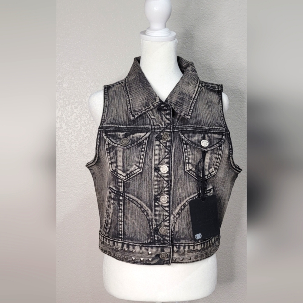 🆕 LONDON BRIDGE STUDDED BLACKWASH CROPPED DENIM VEST